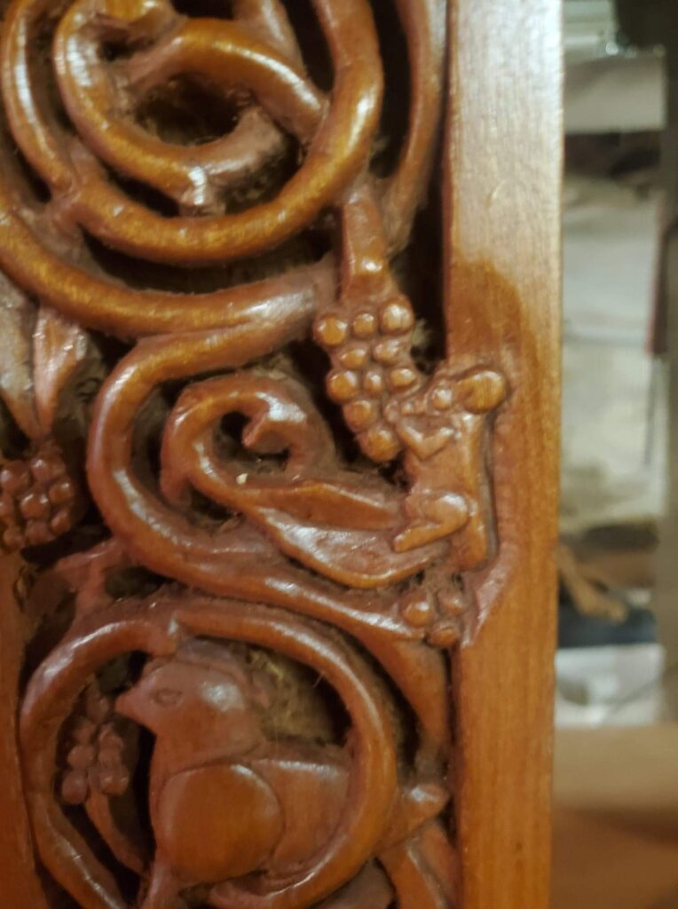 One of the Many Mice scatterd throughout the Gradine of the Altar